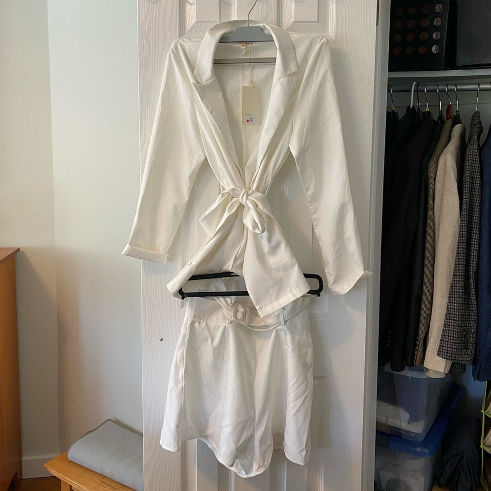 NWT White Blazer and Shorts Matching Set